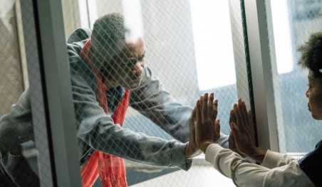 נשים מתות מהלכות