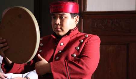 הכל כלול- גם הצחוק